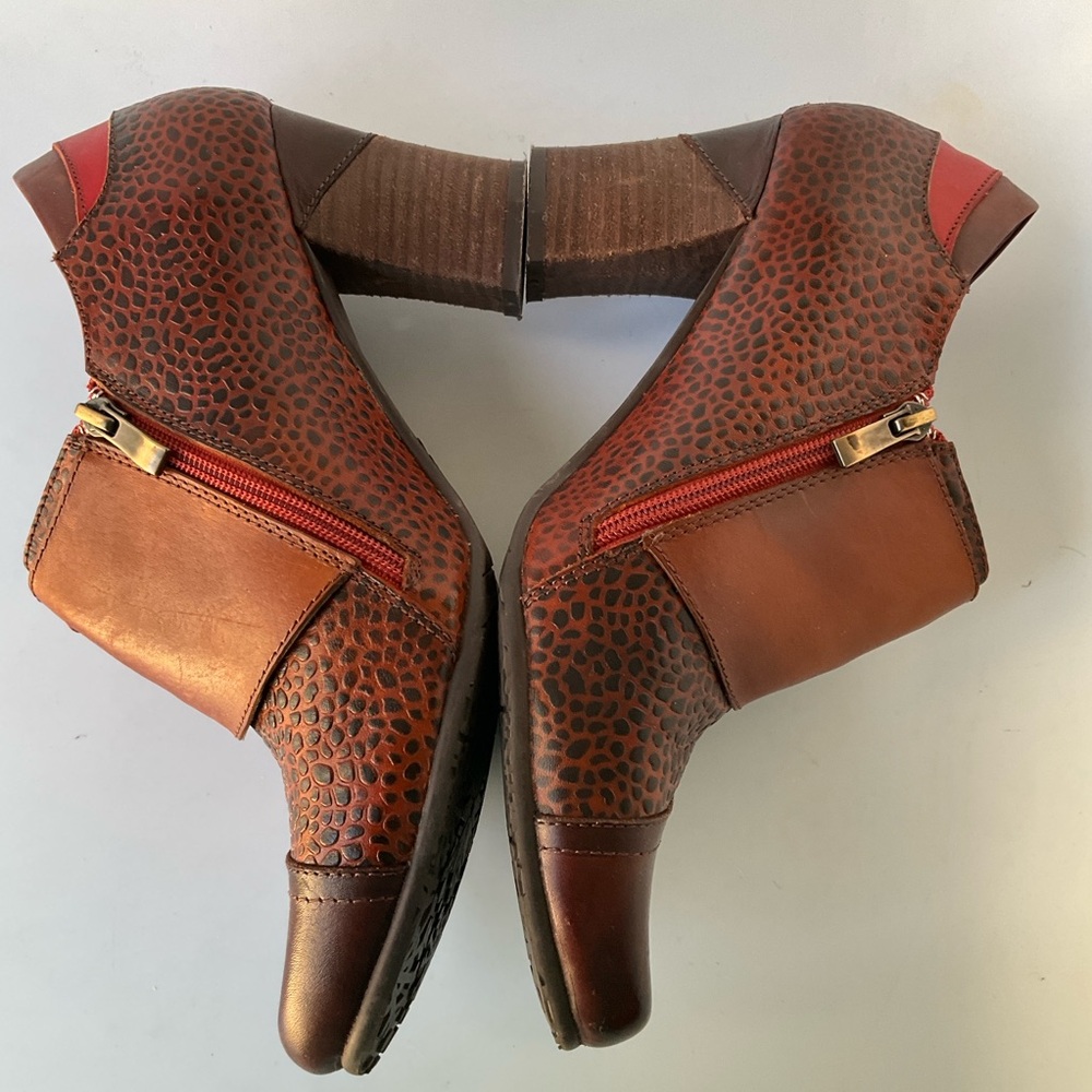 L'ARTISTE Brown and Red Leather Multi Pattern Shoes - Picture 12 of 15